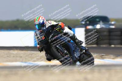 media/Sep-20-2025-TrackDaz (Sat) [[27f0cde673]]/A Group/12pm (Turn 1)/